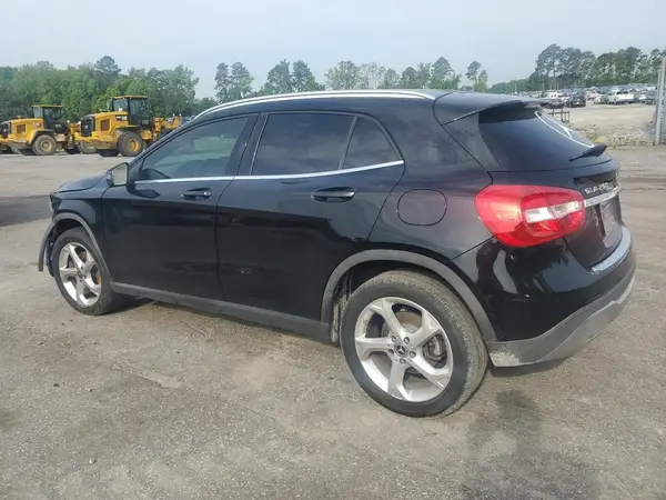 WDCTG4GB9KJ550277 2019 MERCEDES-BENZ GLA-KLASSE - Image 2