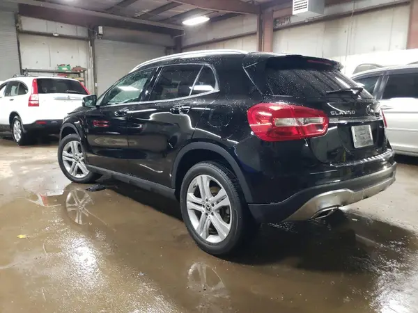 WDCTG4GB9KJ587278 2019 MERCEDES-BENZ GLA-KLASSE - Image 2