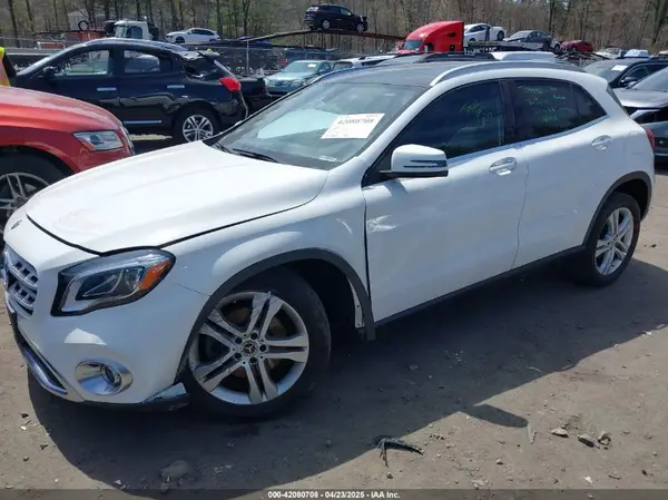 WDCTG4GB9KU019398 2019 MERCEDES-BENZ GLA-KLASSE - Image 2
