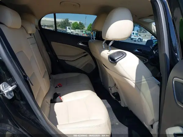 WDCTG4GBXGJ238766 2016 MERCEDES-BENZ GLA-KLASSE - Image 8