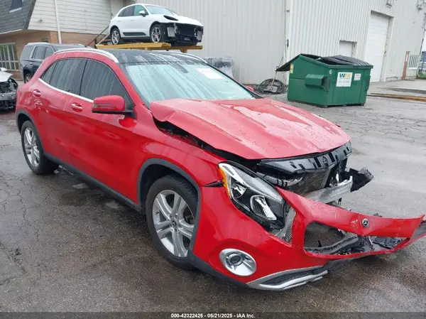WDCTG4GBXJJ393437 2018 MERCEDES-BENZ GLA-KLASSE - Image 1
