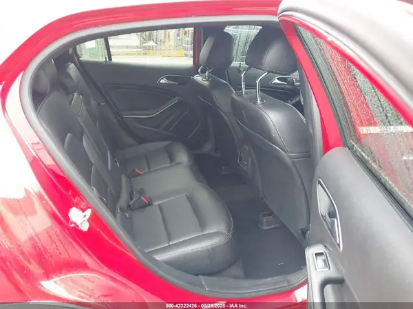 WDCTG4GBXJJ393437 2018 MERCEDES-BENZ GLA-KLASSE - Image 8