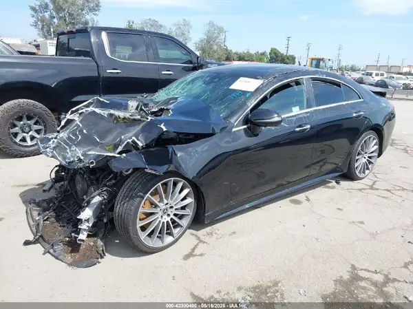 WDD2J5JB0KA037300 2019 MERCEDES-BENZ CLS-KLASSE - Image 2