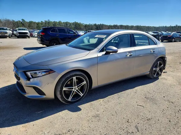 WDD3G4EB0KW000354 2019 MERCEDES-BENZ A-KLASSE - Image 1
