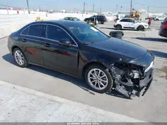 WDD3G4EB0KW020412 2019 MERCEDES-BENZ A-KLASSE