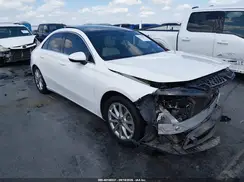 WDD3G4EB0KW020782 2019 MERCEDES-BENZ A-KLASSE
