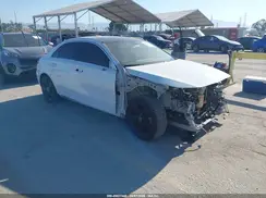 WDD3G4EB0KW021687 2019 MERCEDES-BENZ A-KLASSE