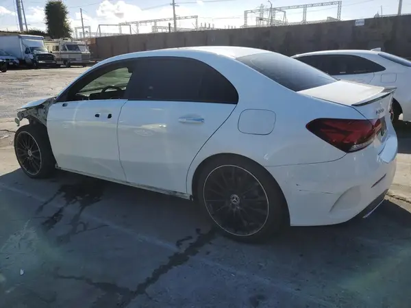 WDD3G4EB0KW022029 2019 MERCEDES-BENZ A-KLASSE - Image 2