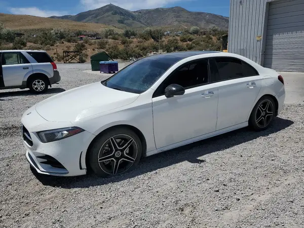 WDD3G4EB0KW022709 2019 MERCEDES-BENZ A-KLASSE - Image 1