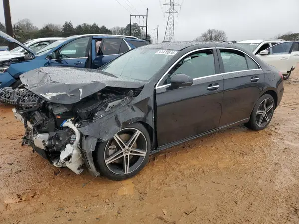 WDD3G4EB0KW024895 2019 MERCEDES-BENZ A-KLASSE - Image 1