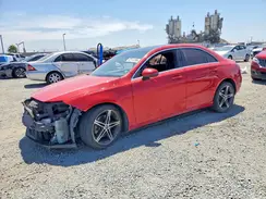 WDD3G4EB0KW026243 2019 MERCEDES-BENZ A-KLASSE