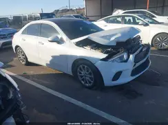 WDD3G4EB0KW026291 2019 MERCEDES-BENZ A-KLASSE