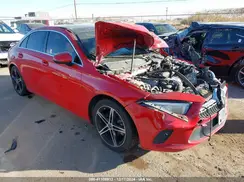 WDD3G4EB0KW026615 2019 MERCEDES-BENZ A-KLASSE
