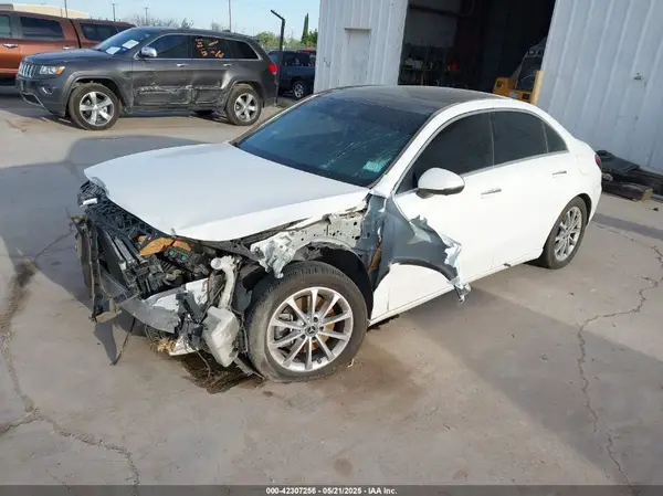 WDD3G4EB0KW029448 2019 MERCEDES-BENZ A-KLASSE - Image 2