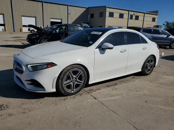 WDD3G4EB0KW031443 2019 MERCEDES-BENZ A-KLASSE - Image 1