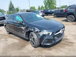 WDD3G4EB1KW028468 2019 MERCEDES-BENZ A-KLASSE