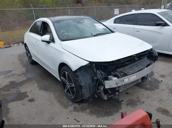 WDD3G4EB2KW021609 2019 MERCEDES-BENZ A-KLASSE - Image 1