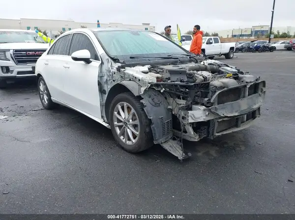 WDD3G4EB2KW022730 2019 MERCEDES-BENZ A-KLASSE - Image 1