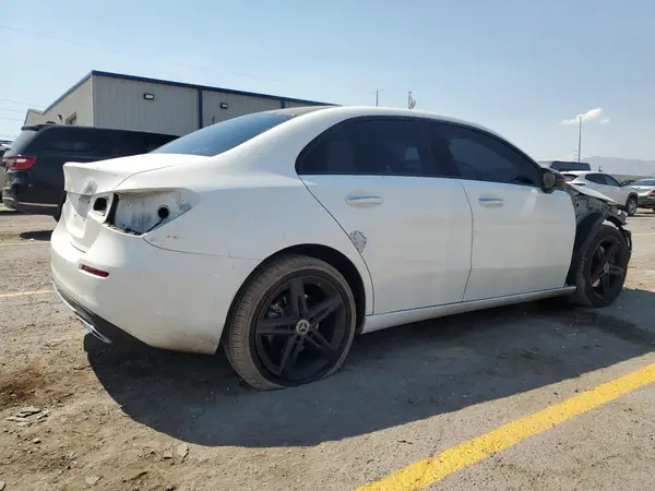 2019 MERCEDES-BENZ A-KLASSE COPART lot 68685325 auction photo 3