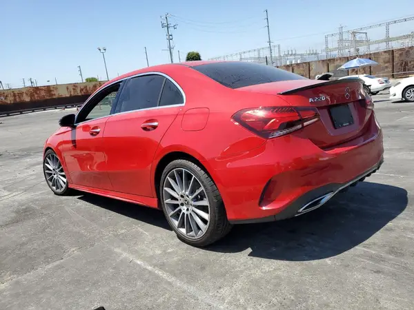 WDD3G4EB3KW013504 2019 MERCEDES-BENZ A-KLASSE - Image 2