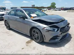 WDD3G4EB4KW001457 2019 MERCEDES-BENZ A-KLASSE
