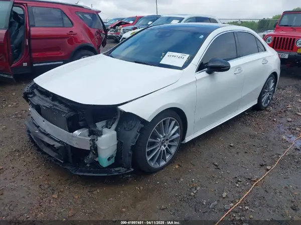WDD3G4EB4KW013284 2019 MERCEDES-BENZ A-KLASSE - Image 2