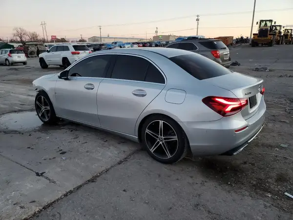 WDD3G4EB5KW012810 2019 MERCEDES-BENZ A-KLASSE - Image 2