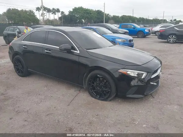 WDD3G4EB5KW031437 2019 MERCEDES-BENZ A-KLASSE - Image 1