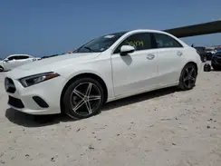 WDD3G4EB6KW022018 2019 MERCEDES-BENZ A-KLASSE