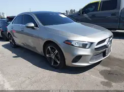 WDD3G4EB7KW002215 2019 MERCEDES-BENZ A-KLASSE