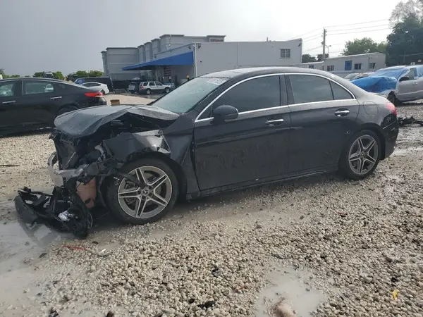 WDD3G4EB7KW024652 2019 MERCEDES-BENZ A-KLASSE - Image 1