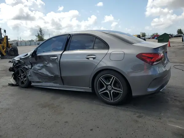 WDD3G4EB8KW002224 2019 MERCEDES-BENZ A-KLASSE - Image 2
