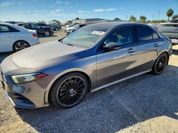 WDD3G4EB8KW006449 2019 MERCEDES-BENZ A-KLASSE - Image 1