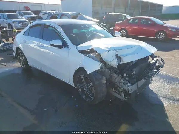 WDD3G4EB8KW017497 2019 MERCEDES-BENZ A-KLASSE