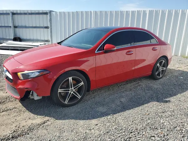 WDD3G4EB8KW019167 2019 MERCEDES-BENZ A-KLASSE - Image 1