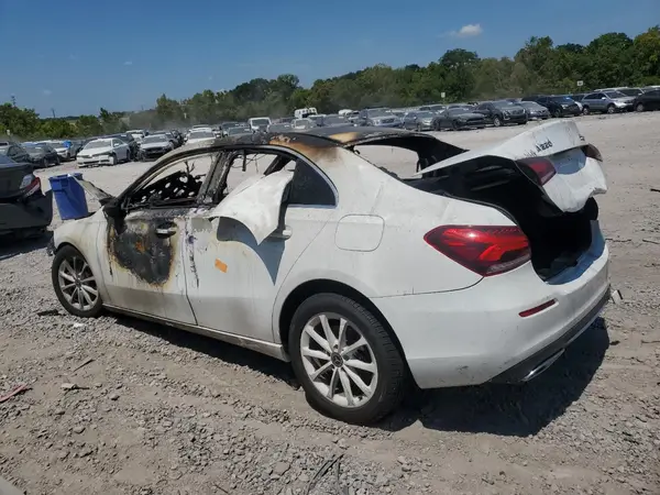 WDD3G4EB8KW021873 2019 MERCEDES-BENZ A-KLASSE - Image 2