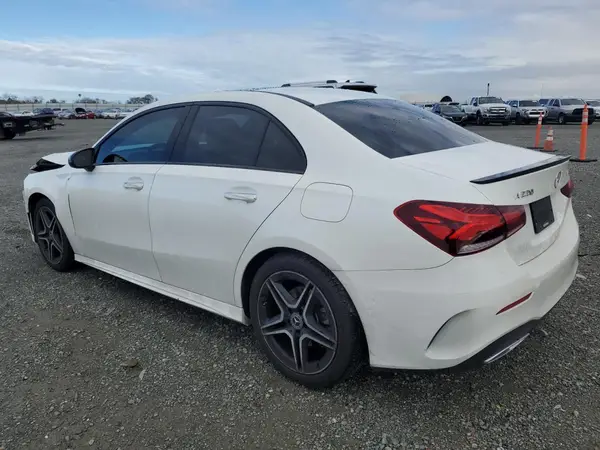 WDD3G4EB8KW024417 2019 MERCEDES-BENZ A-KLASSE - Image 2