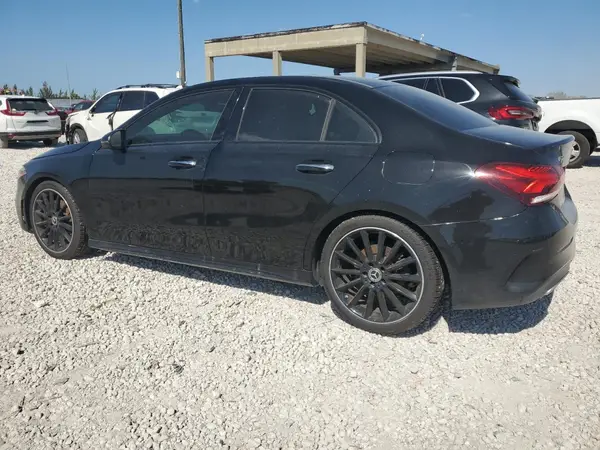 WDD3G4EB8KW025129 2019 MERCEDES-BENZ A-KLASSE - Image 2