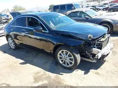 WDD3G4EB9KW025611 2019 MERCEDES-BENZ A-KLASSE