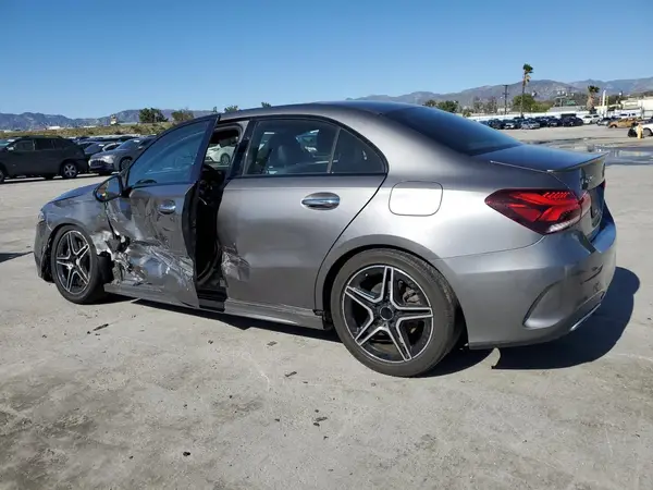 WDD3G4EBXKW002953 2019 MERCEDES-BENZ A-KLASSE - Image 2