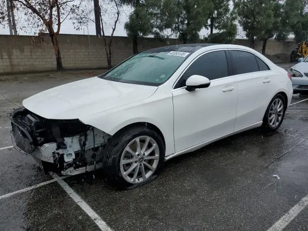 WDD3G4EBXKW006758 2019 MERCEDES-BENZ A-KLASSE - Image 1