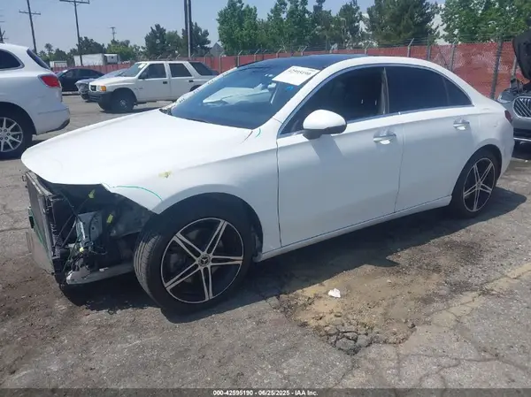 WDD3G4EBXKW031742 2019 MERCEDES-BENZ A-KLASSE - Image 2