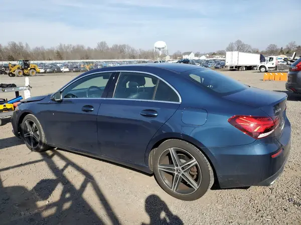 WDD3G4FB0KW022742 2019 MERCEDES-BENZ A-KLASSE - Image 2