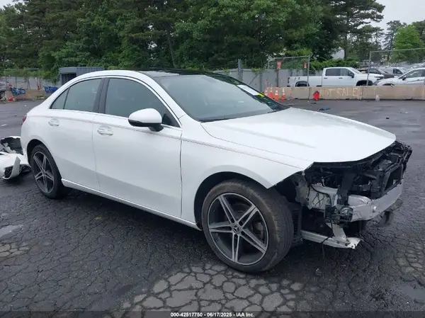 WDD3G4FB0KW035569 2019 MERCEDES-BENZ A-KLASSE - Image 1