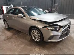 WDD3G4FB1KW023236 2019 MERCEDES-BENZ A-KLASSE