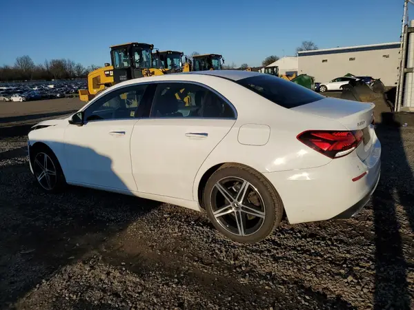 WDD3G4FB3KW021939 2019 MERCEDES-BENZ A-KLASSE - Image 2