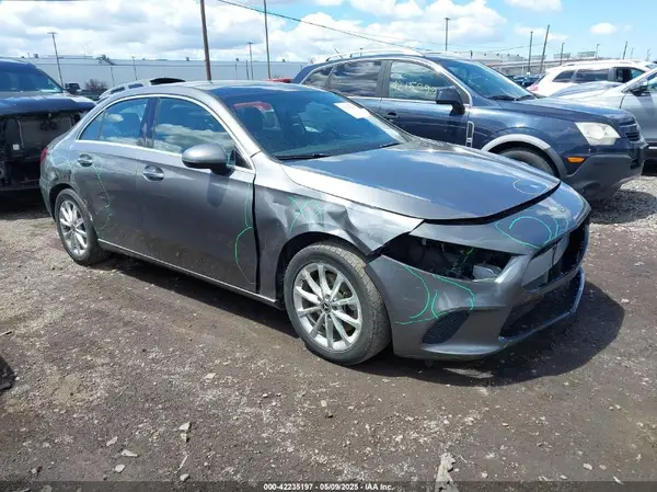 WDD3G4FB5KW024213 2019 MERCEDES-BENZ A-KLASSE - Image 1