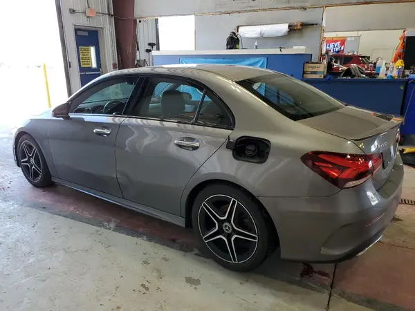 WDD3G4FB6KW001426 2019 MERCEDES-BENZ A-KLASSE - Image 2