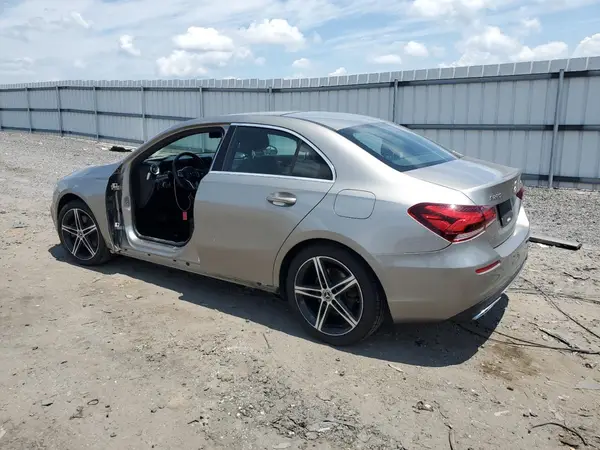 WDD3G4FB7KW010670 2019 MERCEDES-BENZ A-KLASSE - Image 2