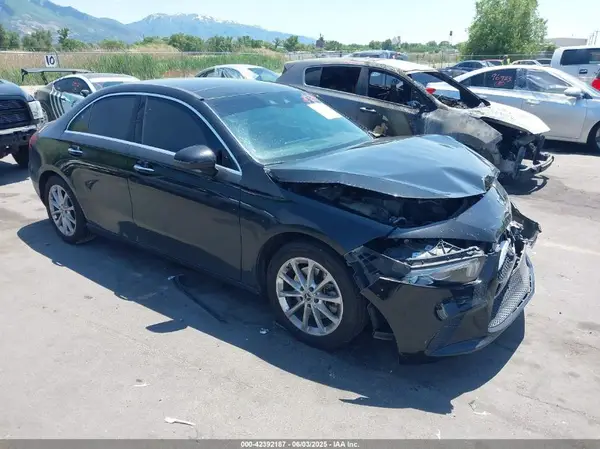 WDD3G4FB8KW001265 2019 MERCEDES-BENZ A-KLASSE - Image 1